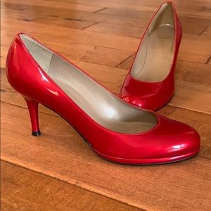 Stuart Weizmann red pumps size 8